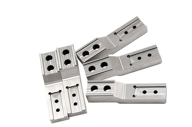 國外口罩緊缺，鋁型材口罩機框架定制加工廠家的為我們怎么做？