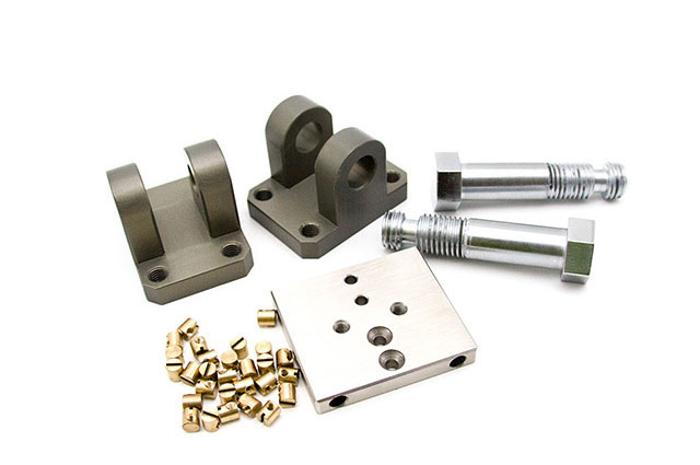 東莞CNC加工設備日、周、月、半年的維護保養(yǎng)