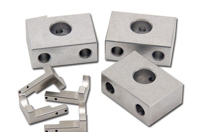 為什么吉利汽車(chē)會(huì)選擇這家鋁合金加工廠家？